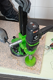 Эксплуатация станка для мокрого алмазного сверления плитки Eibenstock EFB 125 P Set