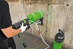 Использование установки алмазного бурения Eibenstock DB 201